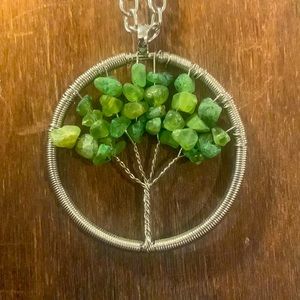 Tree of life necklace. With natural stone jade chips